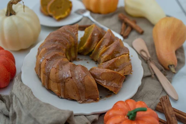 Beautiful View Homemade Pumpkin Bundt Cake Cinnamon Frosting — Stock Photo, Image