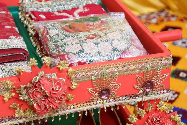 印度婚礼装饰品的摆设 — 图库照片
