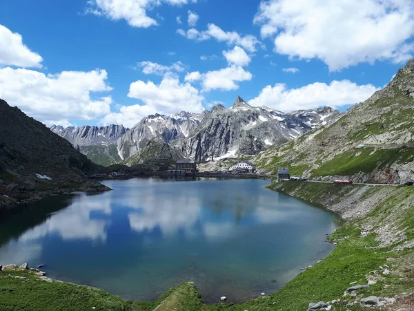 Чудовий Краєвид Озера Альпах Швейцарія — стокове фото