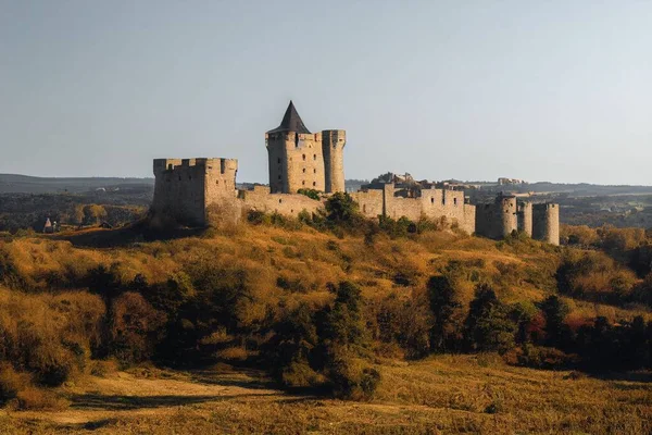 Живописный Вид Старый Средневековый Замок Холме Прекрасный Осенний День — стоковое фото