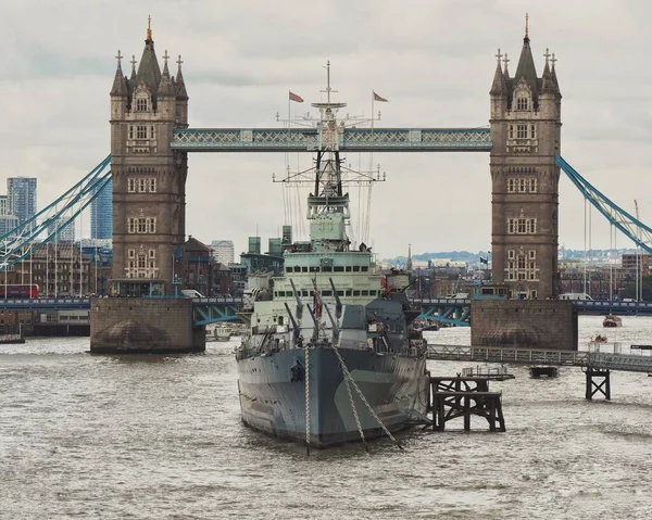 Beautiful View Tower Bridge Old Boat Foreground London United Kingdom — Stock Photo, Image