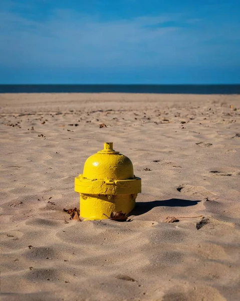Vertical Shot Yellow Fire Hydrant Sand Beach Shore — Stock Photo, Image