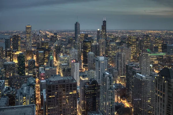 シカゴ イリノイ州 米国の高層ビルの美しいショット — ストック写真