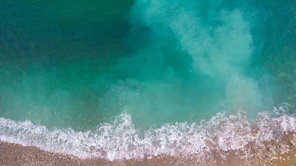 晴れた夏の日の美しい海のトップビュー — ストック写真