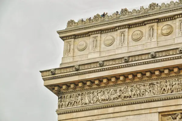Alacsony Látószögű Kilátás Arc Triomphe Etoile Található Párizsban Franciaországban — Stock Fotó