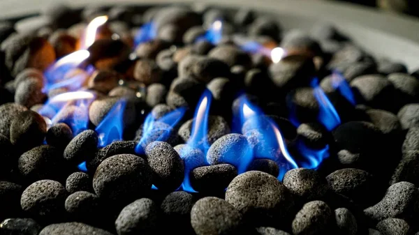 Fogo Carvão Quente Com Chamas Azuis — Fotografia de Stock