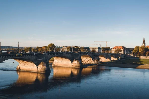 Vieux Pont Pierre Dessus Une Rivière Coucher Soleil — Photo