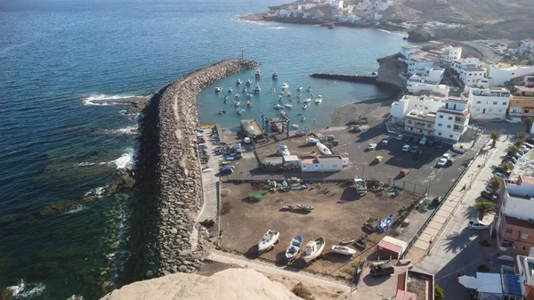 Egy Drónfelvétel San Miguel Tajao Városáról Halászkikötővel Tenerifében Kanári Szigeteken — Stock Fotó