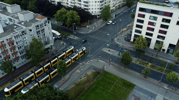 Εναέρια Λήψη Κτιρίων Στην Άκρη Ενός Δρόμου Στο Βερολίνο Της — Φωτογραφία Αρχείου