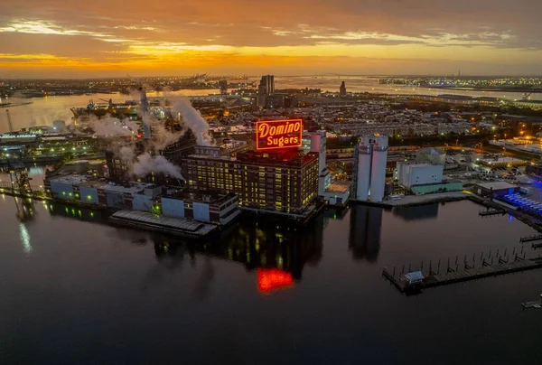 Aerial View Sunrise Baltimore Harbor Chesapeake Bay Domino Sugar Factory — Stock Photo, Image