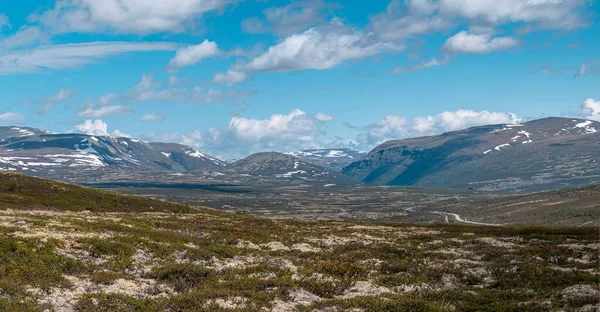 Вид Норвежского Доврефьеля Снежными Горами — стоковое фото