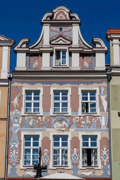 Vertical Shot Adorned Historical Building Old Market Square Poznan Poland — Stock Photo, Image