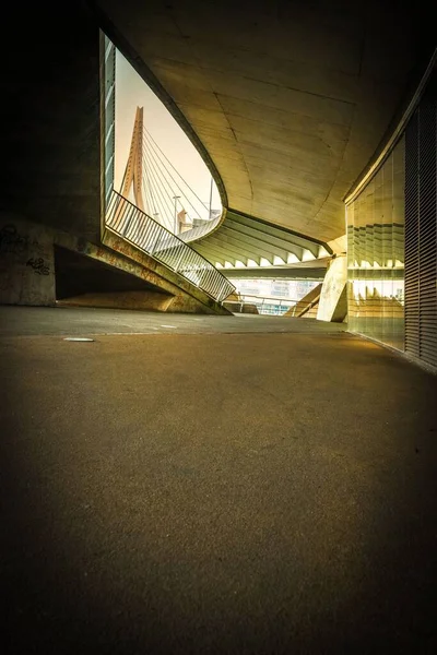 Vertical Shot Empty Street Bridge — Stock Photo, Image