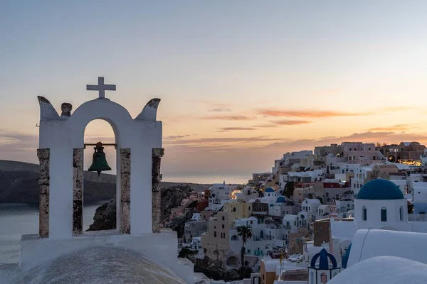 Piękny Widok Wioskę Oia Jednego Najbardziej Malowniczych Punktów Widokowych Santorini — Zdjęcie stockowe