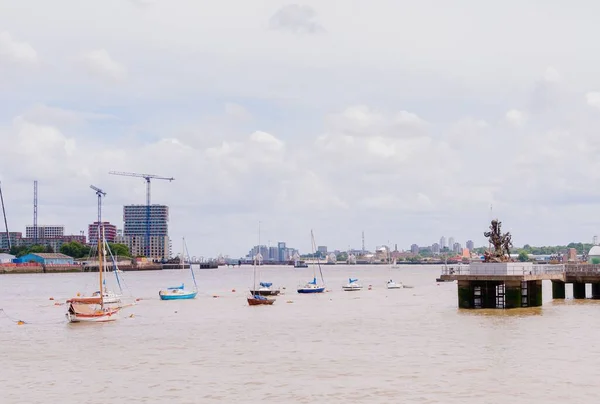 Una Splendida Vista Delle Barche Sul Tamigi Greenwich Peninsula Londra — Foto Stock