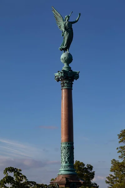 Die Ivar Huitfeldt Säule Mit Einem Geflügelten Engel Kopenhagen Dänemark — Stockfoto