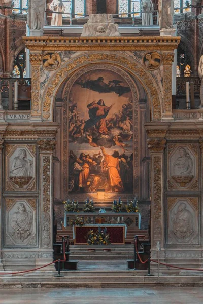 Вертикаль Религиозной Мозаики Храме Санта Мария Глория Фрари Итальянском Городе — стоковое фото