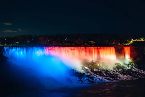 Een Schilderachtig Uitzicht American Falls Verlicht Met Lichten Niagara Falls — Stockfoto