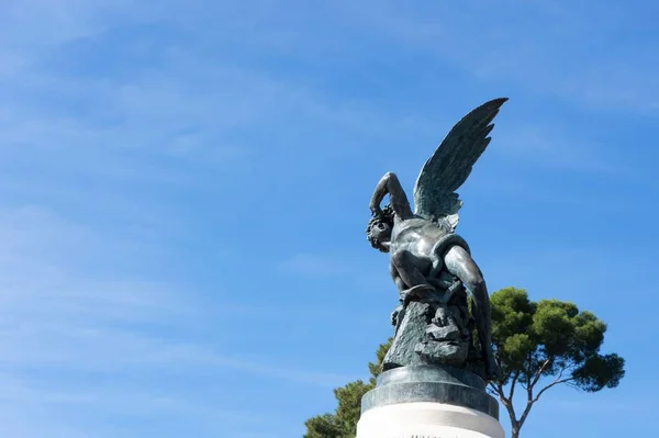 Έκπτωτος Άγγελος Στο Retiro Park Μαδρίτη — Φωτογραφία Αρχείου