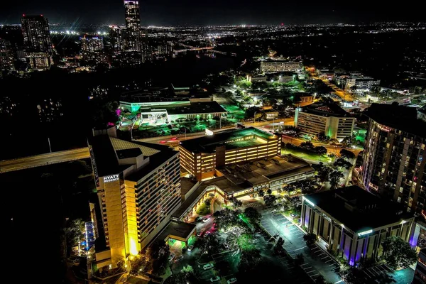 Teksas Gece Yarısı Aydınlatılmış Sokakların Austin Binalarının Şehri — Stok fotoğraf