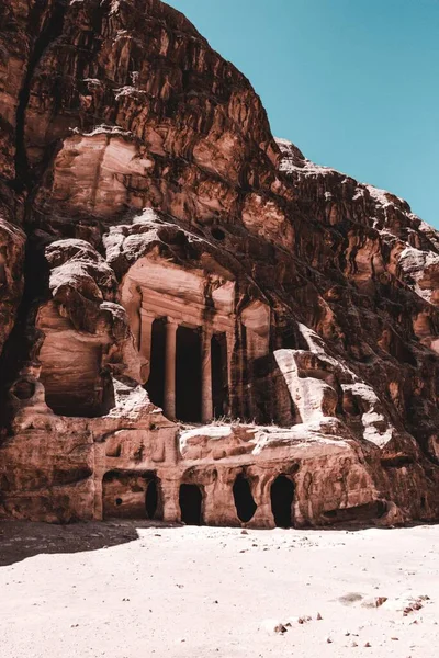 Tiro Ângulo Baixo Templo Nabateu Petra Jordânia — Fotografia de Stock