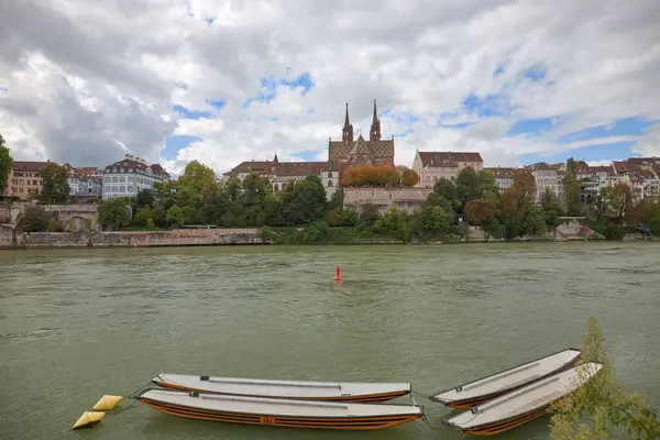 Άποψη Της Πόλης Της Βασιλείας Στην Ελβετία Από Τον Ποταμό — Φωτογραφία Αρχείου