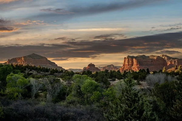 Ein Schöner Blick Auf Spektakuläre Felsen Sedona Arizona Usa — Stockfoto