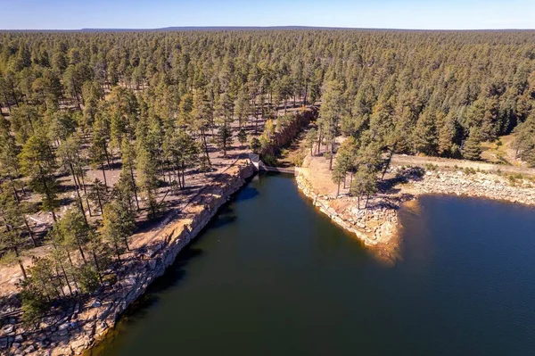 Drone Aérien Lac Willow Springs Près Une Forêt Arizona États — Photo