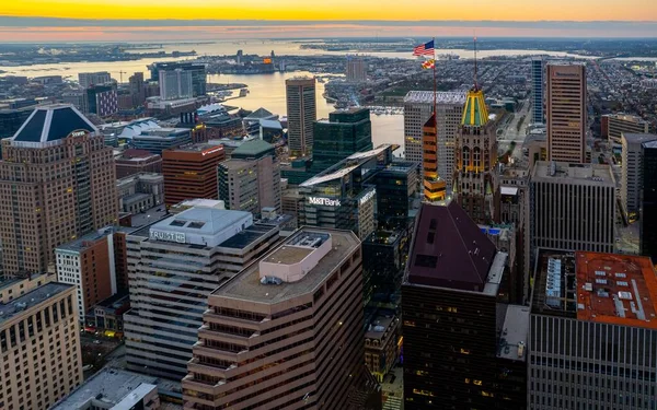 Luftaufnahme Der Innenstadt Von Baltimore Bei Sonnenaufgang — Stockfoto