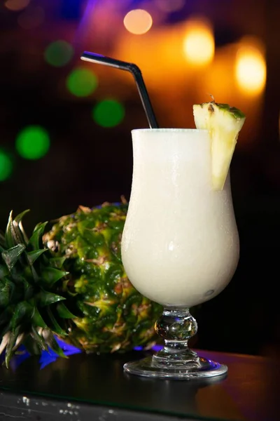 Vertical Shot Cocktail — Zdjęcie stockowe