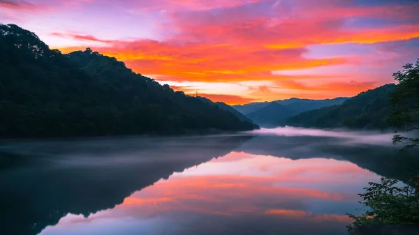 Hills Reflection Lake Water Scenic Sunset Sky Background — Stock Photo, Image
