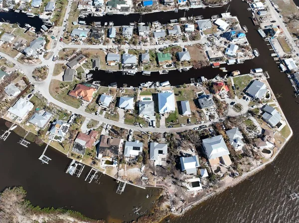 Luftaufnahme Einer Von Einer Meeresoberfläche Umgebenen Stadt Hurrikan Ian Florida — Stockfoto