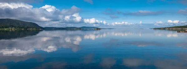 Панорамный Вид Ясное Небо Голубым Небом Йорпеланде Норвегия — стоковое фото