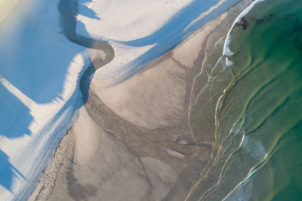 Вид Птаха Морські Хвилі Миють Піщаний Пляж Світанку Півночі Португалії — стокове фото
