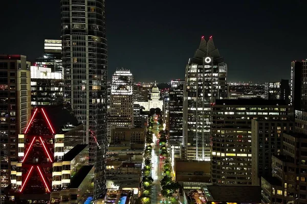 Городской Пейзаж Освещенных Улиц Зданий Остина Ночью Техасе — стоковое фото