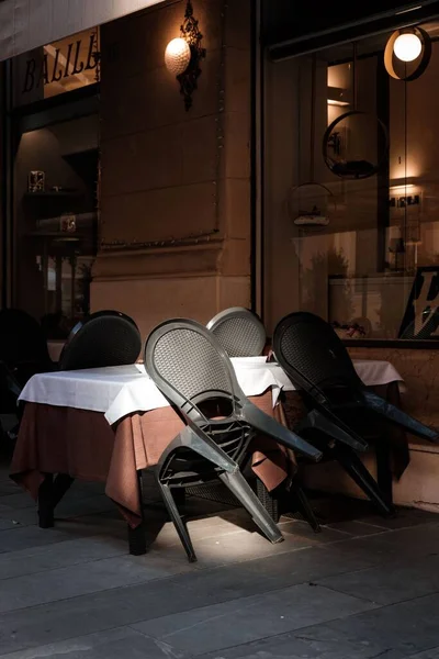 Een Verticaal Shot Van Openlucht Cafe Genua Italië — Stockfoto