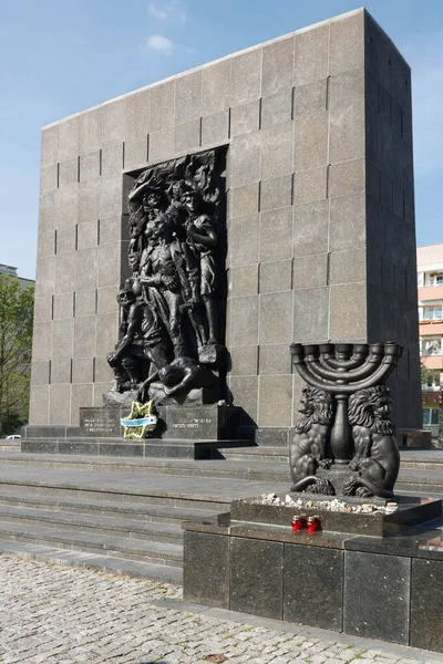 Μνημείο Των Ηρώων Του Γκέτο Στη Βαρσοβία Της Πολωνίας Μια — Φωτογραφία Αρχείου