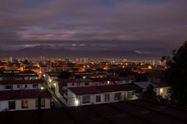 Bellissimo Paesaggio Urbano Santiago Con Architettura Tradizionale Contro Cielo Ipnotizzante — Foto Stock