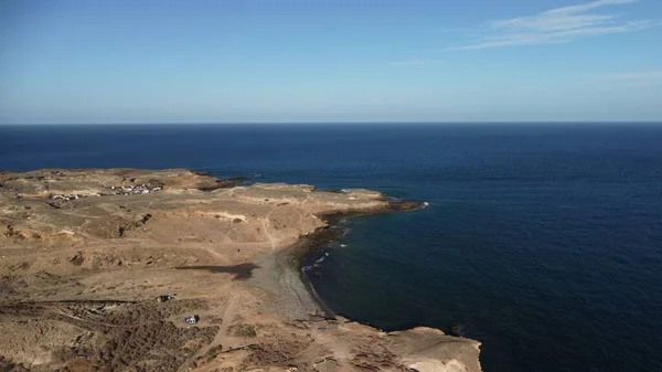 Tenerife Sahillerine Çarpan Sakin Deniz Dalgalarının Ovaların Insansız Hava Aracı — Stok fotoğraf