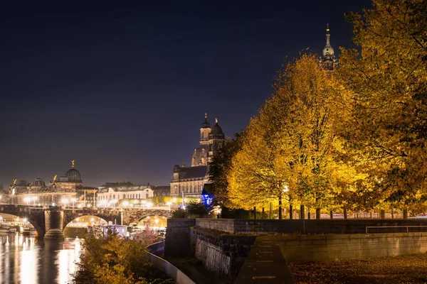 Cidade Velha Dresden Alemanha Noite Outono — Fotografia de Stock