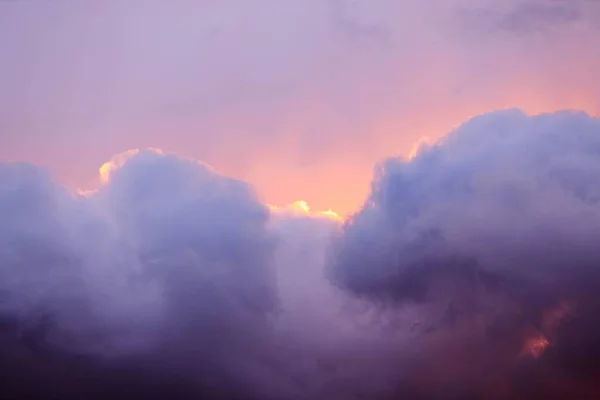 Сцена Заката Вечерних Облаках Фиолетового Цвета — стоковое фото