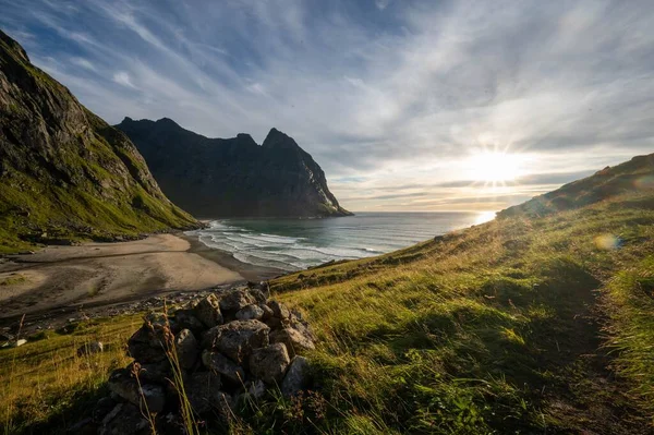 Захватывающий Вид Норвегии Лофотена Пляжа Квальвика Закате — стоковое фото