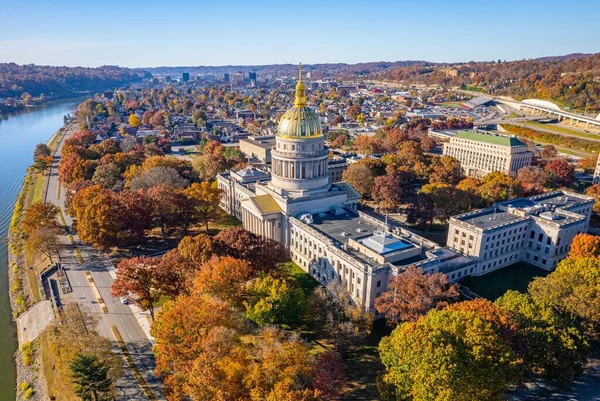 Widok Powietrza West Virginia State Capitol Building Centrum Charleston Liści — Zdjęcie stockowe