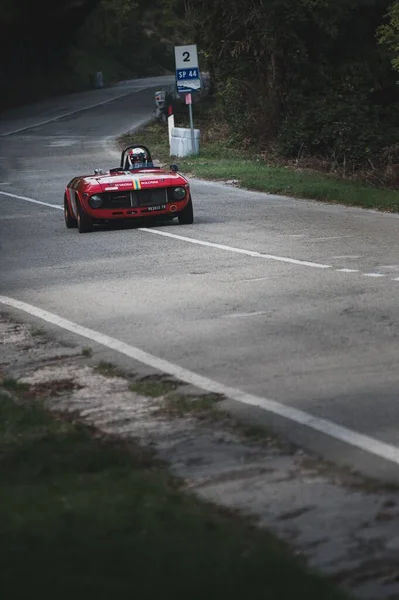 Carro Vermelho Montado Durante Uma Corrida Alta Velocidade Campeonato Italiano — Fotografia de Stock