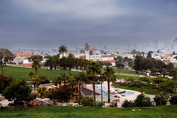 High School San Fransisco Surrounded Local Park California Usa — Stock Photo, Image