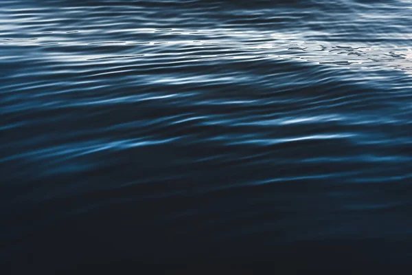 Zbliżenie Ciemnoniebieskiej Wody Tekstury Nad Jeziorem Tahoe Kalifornia — Zdjęcie stockowe