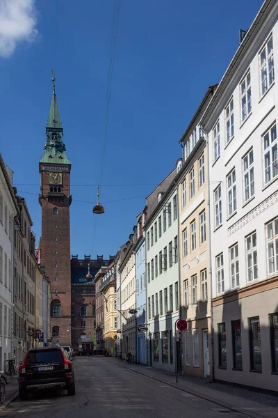 Una Toma Vertical Torre Del Reloj Del Ayuntamiento Copenhague Los — Foto de Stock