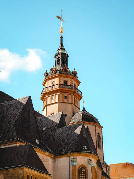 Leipzig Almanya Daki Nicholas Kilisesi Nin Dikey Yakın Çekimi — Stok fotoğraf