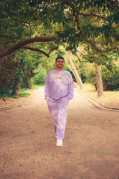 Happy Hispanic Man Purple Tie Dye Sports Costume Walking Park — Stock Photo, Image