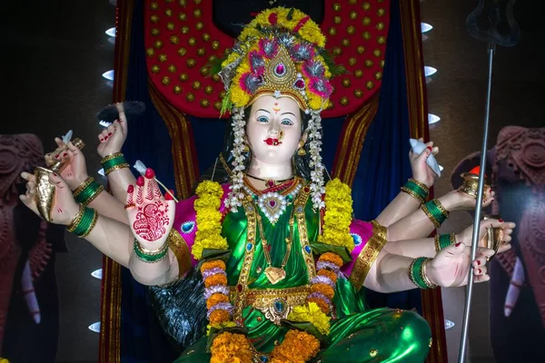Ídolo Maa Durga Siendo Adorado Mandal Mumbai India Para Navratri —  Fotos de Stock